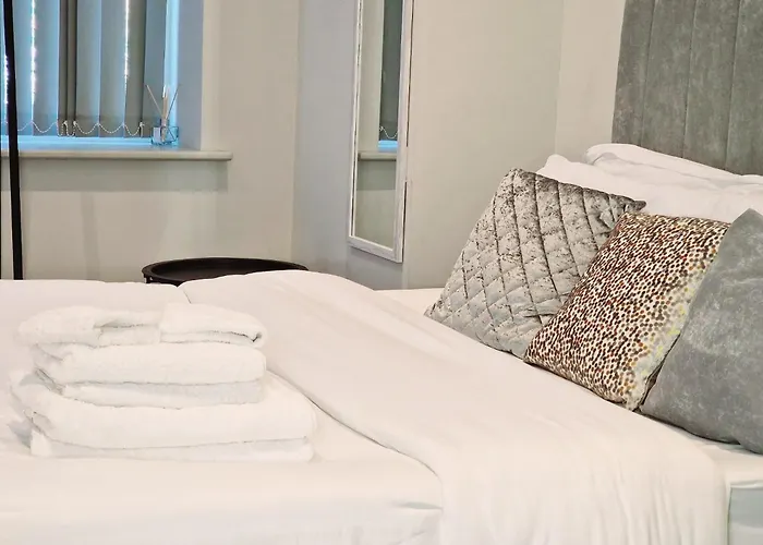 Stylish 1 Bed Sleeps 2 Parking * Лідс