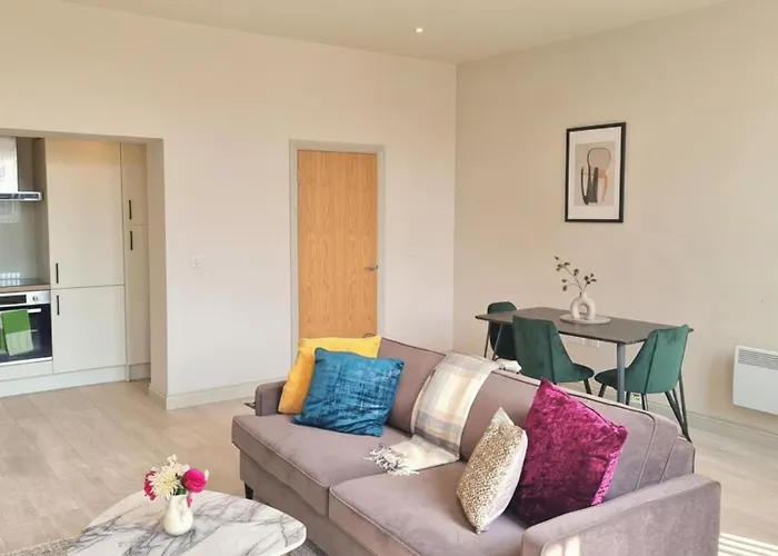 Stylish 1 Bed Sleeps 2 Parking * Leeds (West Yorkshire)