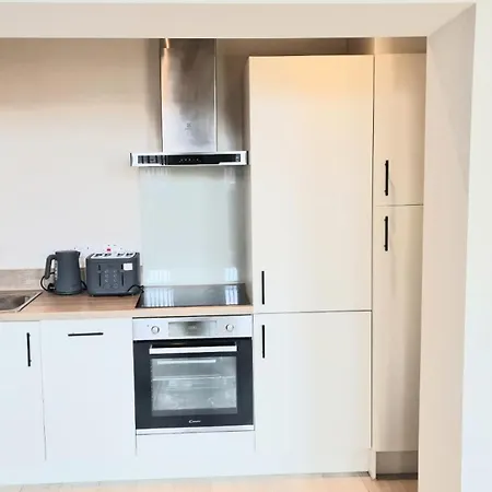Leeds Escape - Stylish Leeds (West Yorkshire)